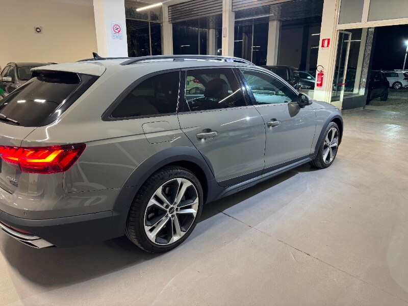 AUDI A4 allroad 2ª serie A4 allroad 50 TDI tiptronic Identity Contrast